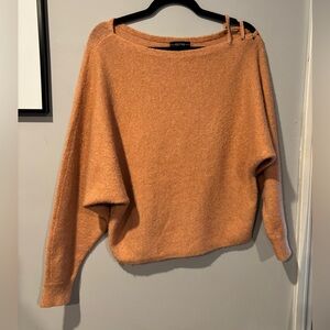 💕3/$25💕 Guess Sweater